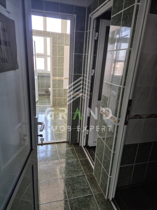 SPATIU BIROU! 4 CAMERE, PARCARE, zona P-ta 1 Mai/Clujuna