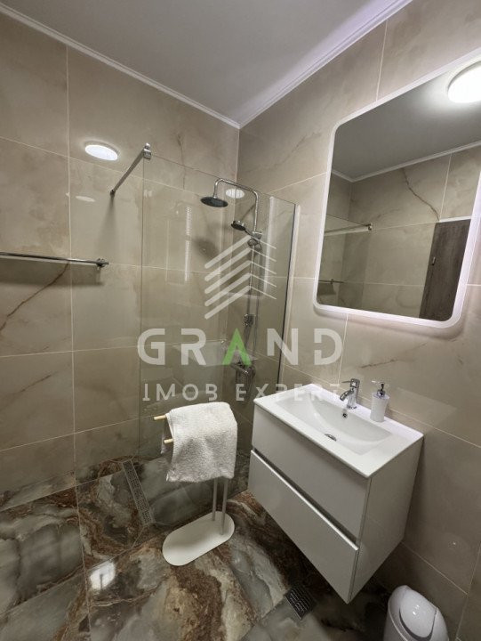 PRIVELIȘTE UNICĂ!Ap 3 camere,TERASĂ 60 mp,JACUZZI,PARCARE SUBTERANĂ,VIVO/Urbano