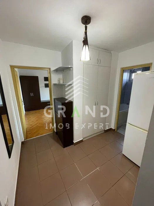 Ap 1 camera, BALCON, PARCARE, zona Zorilor