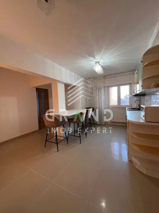 Ap 4 camere | 95 mp | Balcon/Marasti/Aurel Vlaicu