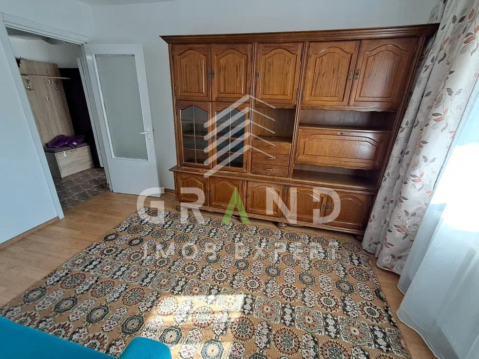 Ap 2 camere DECOMANDAT, PARCARE, zona Gruia