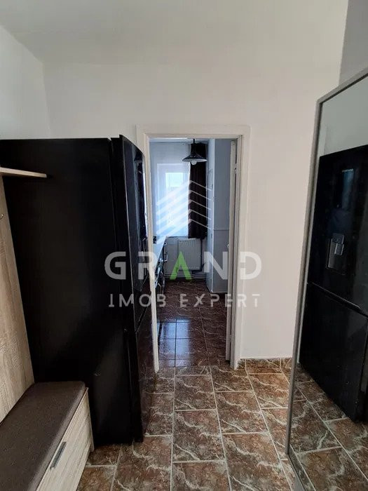 Ap 2 camere DECOMANDAT, PARCARE, zona Gruia