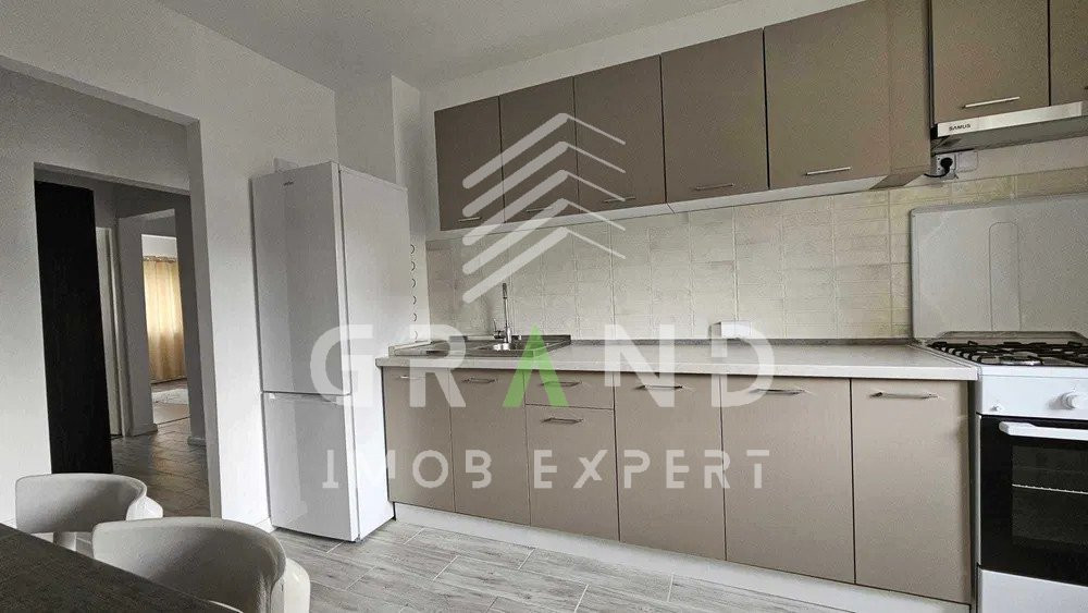 Ap 3 camere DECOMANDAT, BALCON, zona Marasti