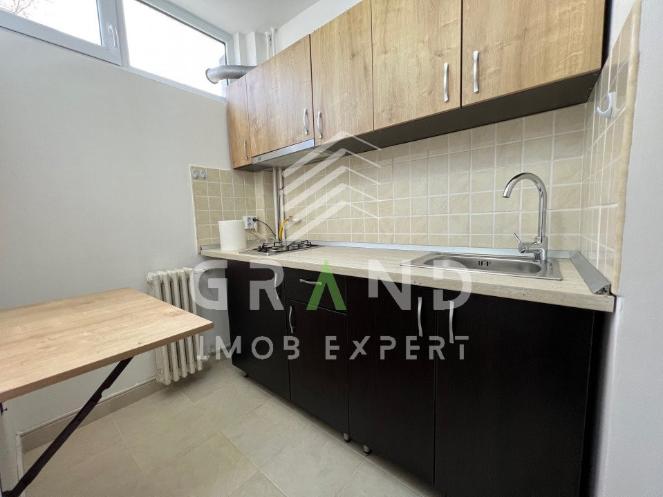 OPORTUNITATE! Garsoniera, MODERNA, BALCON, Zona Manastur/BIG