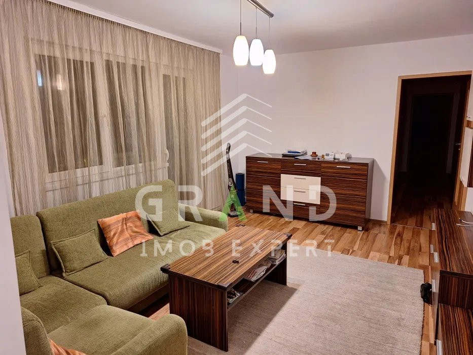 OPORTUNITATE! Ap 3 camere, BALCON, zona Manastur/Primaverii