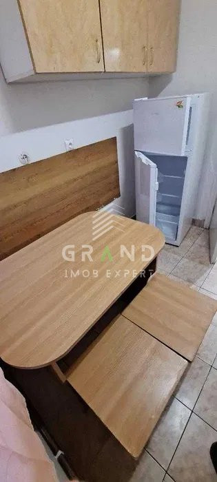 Ap 2 camere, PARCARE, zona Grigorescu