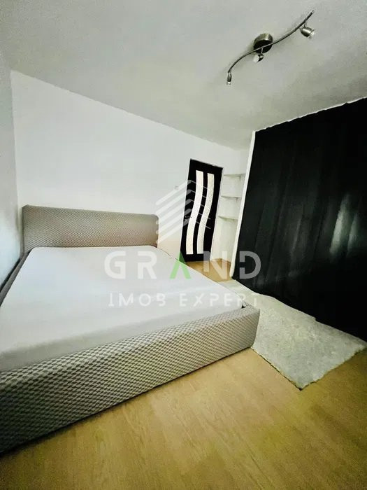 Ap 3 camere, PARCARE, zona Floresti/Teilor