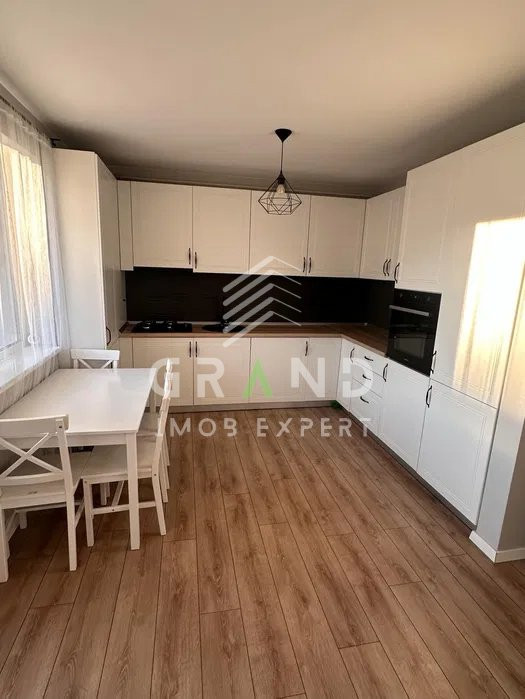 MODERN! Ap 2 camere, BALCON, PARCARE, zona Floresti/Cetatii