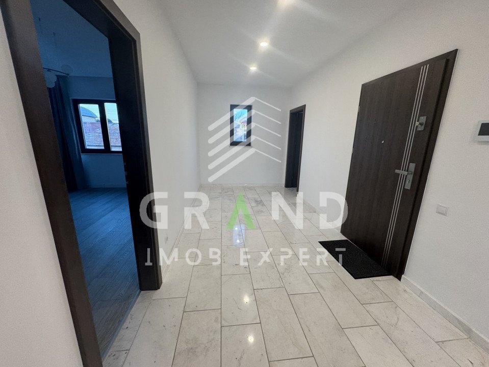 SPAȚIU DE BIROURI | 3 CAMERE | BALCON | CURTE | PARCARE | GHEORGHENI