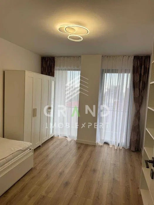 PRIMA INCHIRIERE! Ap 3 camere LUX, 2 BALCOANE, PARCARE, zona Buna Ziua