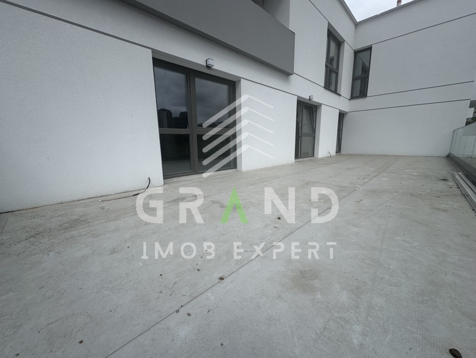 Apartament exclusivist 3 camere-terasa uriasa si panorama de vis!