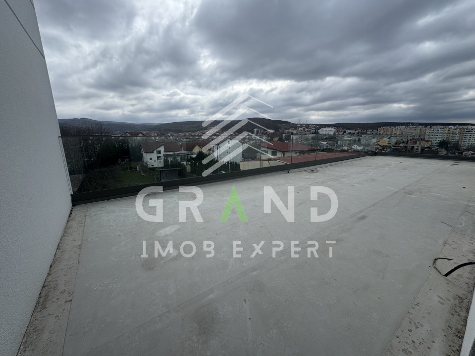 Apartament exclusivist 3 camere-terasa uriasa si panorama de vis!