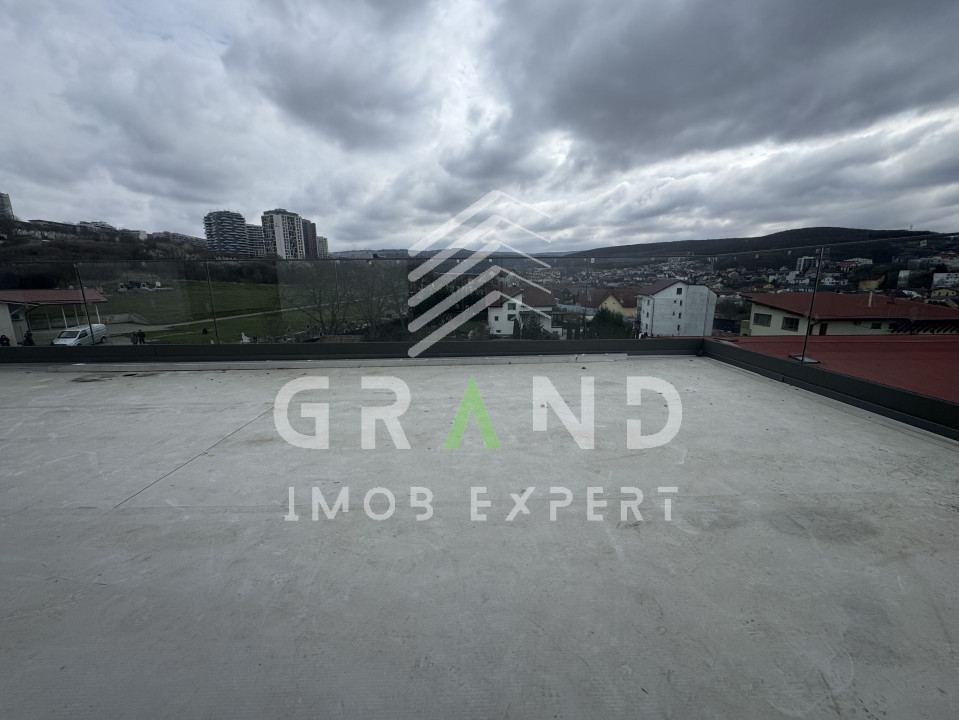 Apartament exclusivist 3 camere-terasa uriasa si panorama de vis!