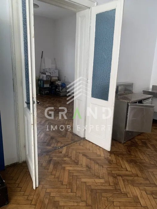 SPATIU DE BIROU 3 INCAPERI, PARCARE, zona SEMICENTRAL/GARA