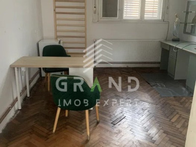 SPATIU DE BIROU 3 INCAPERI, PARCARE, zona SEMICENTRAL/GARA
