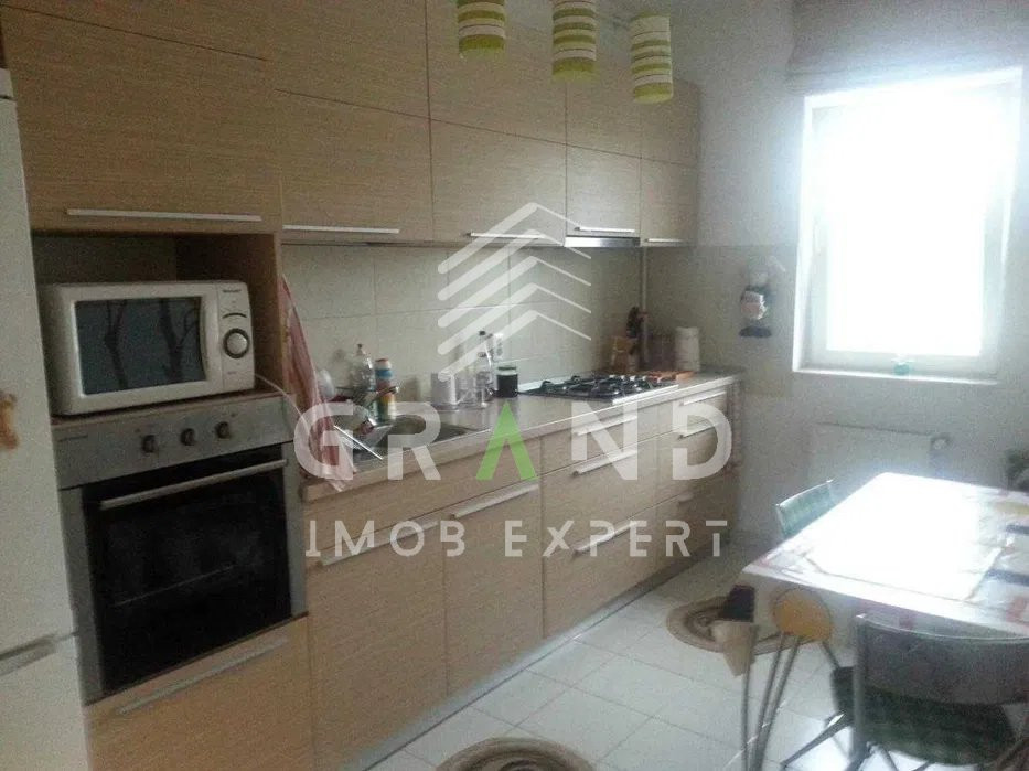 Ap 1 camera, BALCON, PARCARE, zona Plopilor