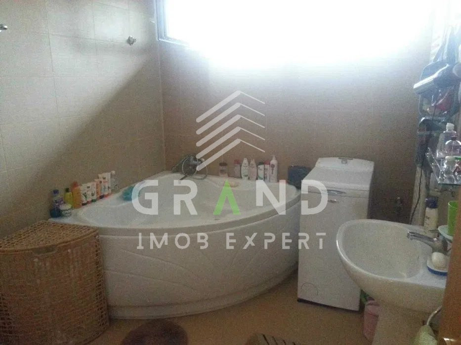 Ap 1 camera, BALCON, PARCARE, zona Plopilor