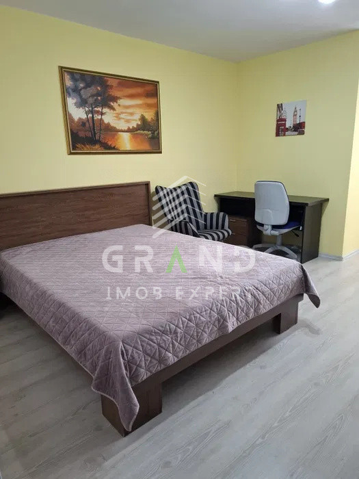 GARSONIERA ECONOMA, BALCON, zona Manastur/Union