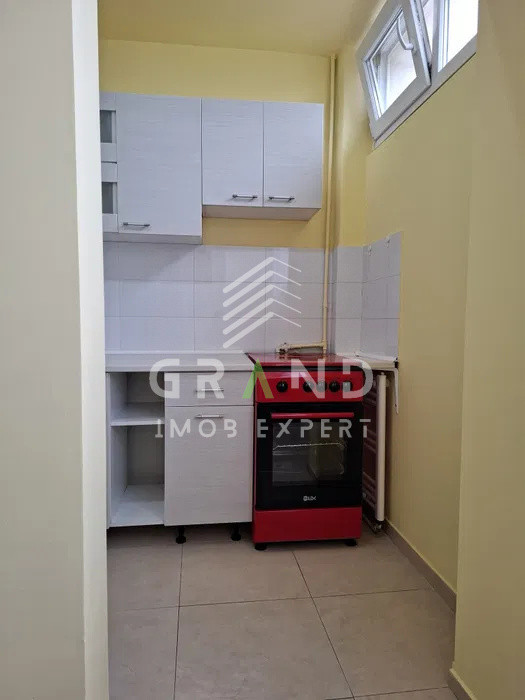 GARSONIERA ECONOMA, BALCON, zona Manastur/Union