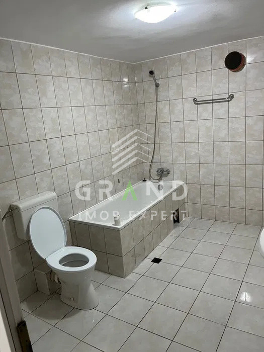 Apartament 1 camera DECOMANDAT, PARCARE, zona Fagului