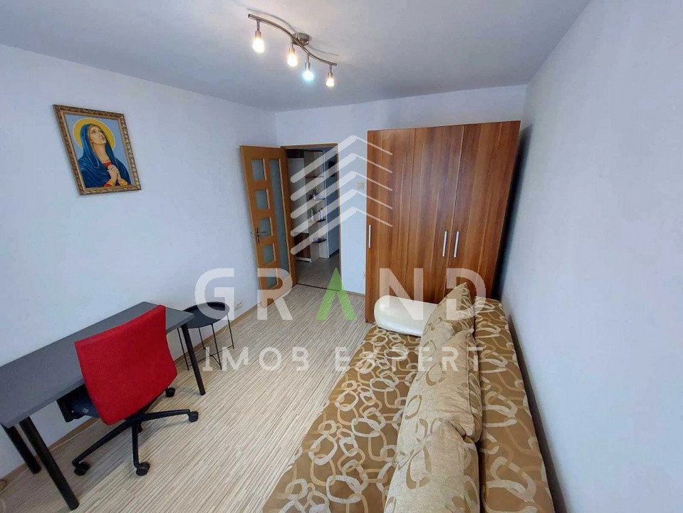 Ap 3 camere DECOMANDAT, BALCON, PARCARE, zona Manastur/Campului
