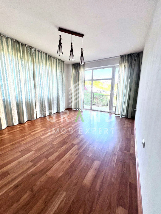 OPORTUNITATE!AP 3 CAMERE,2 BALCOANE,PARCARE,ZONA BACIU/PETROM