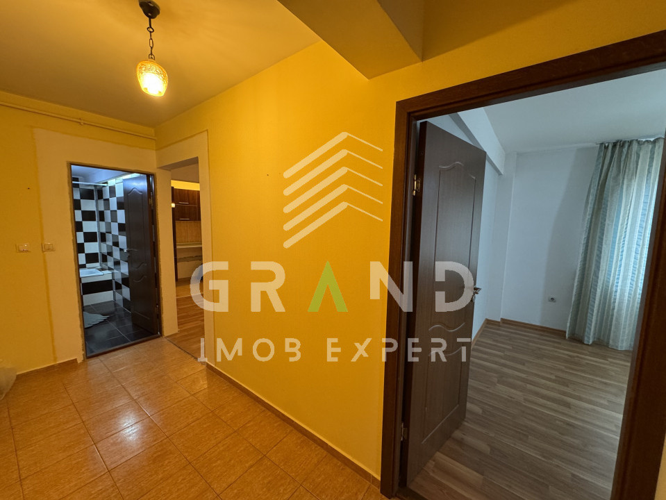 OPORTUNITATE!AP 3 CAMERE,2 BALCOANE,PARCARE,ZONA BACIU/PETROM