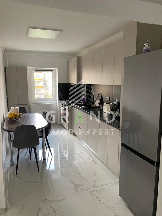 Ap 3 camere RENOVAT, BALCON INCHIS, PARCARE, zona Manastur