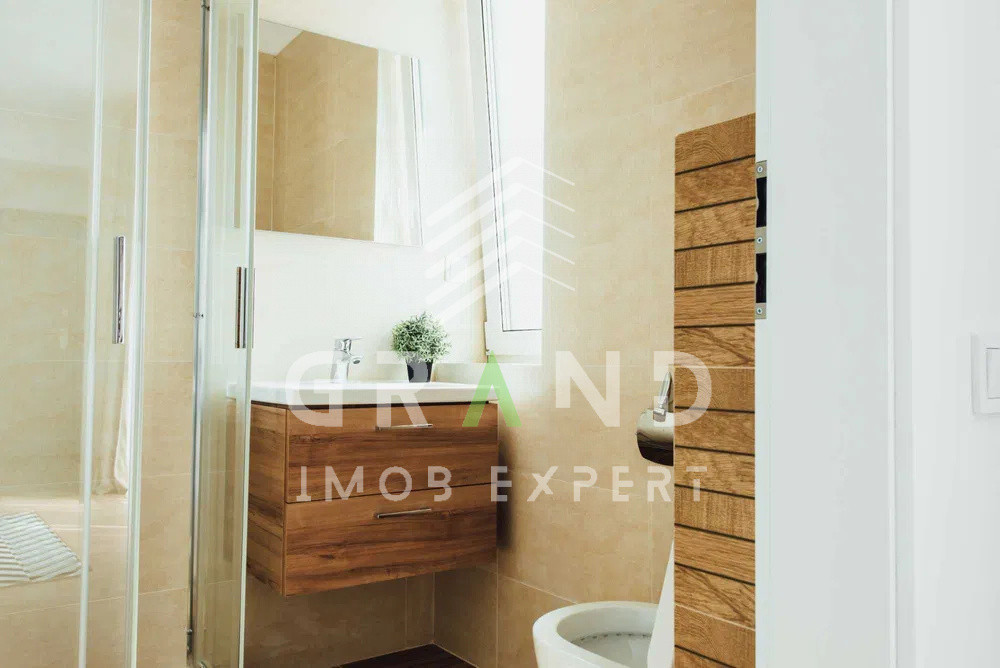 Ap 3 camere MODERN, BALCON, PARCARE SUBTERANA, zona Semicentrala/Paris