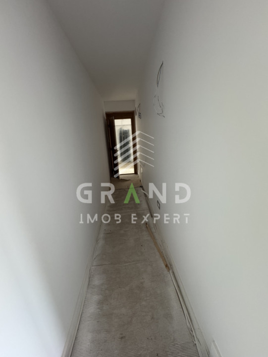 Garsonieră de vânzare 27mp+BALCON– zona Vivo/Restaurant Roata Faget