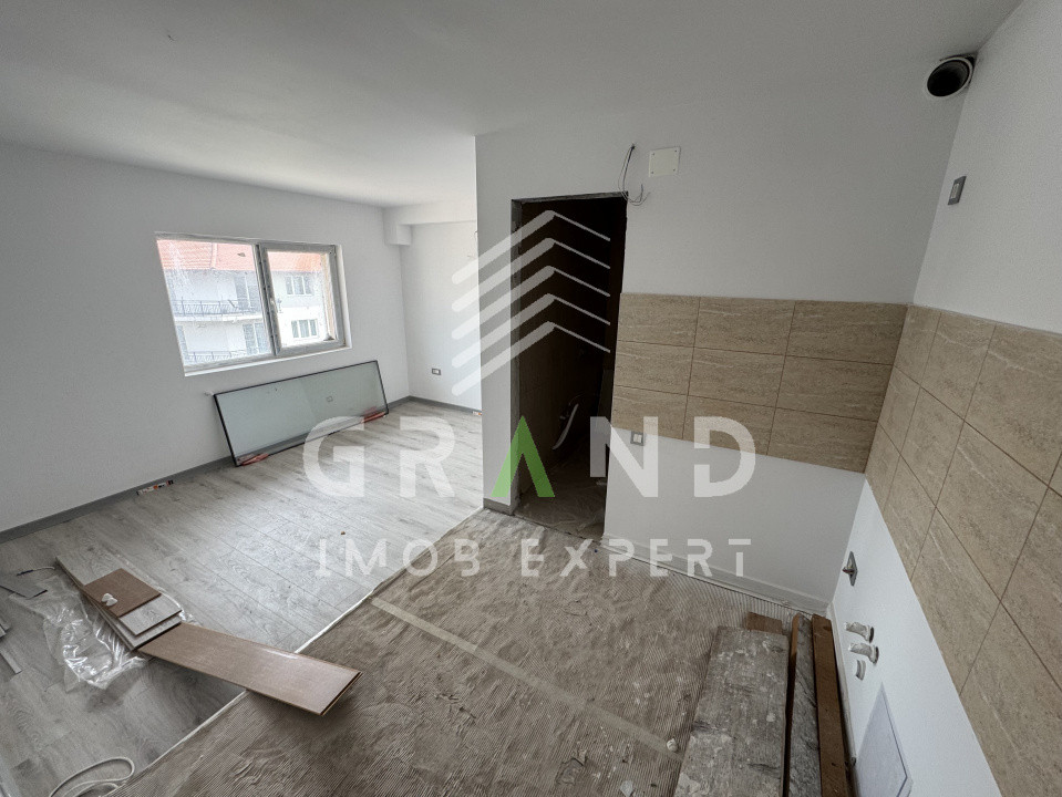 Garsonieră de vânzare 27mp+BALCON– zona Vivo/Restaurant Roata Faget