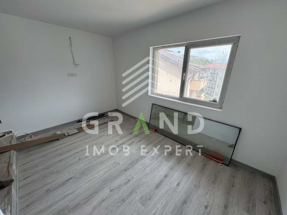 Garsonieră de vânzare 27mp+BALCON– zona Vivo/Restaurant Roata Faget
