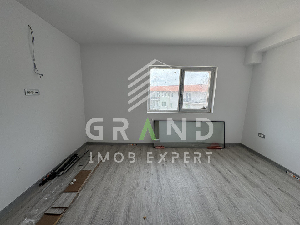 Garsonieră de vânzare 27mp+BALCON– zona Vivo/Restaurant Roata Faget