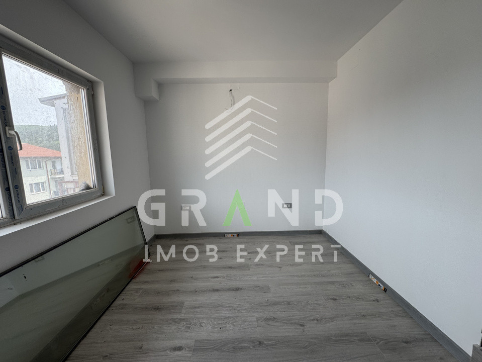 Garsonieră de vânzare 27mp+BALCON– zona Vivo/Restaurant Roata Faget
