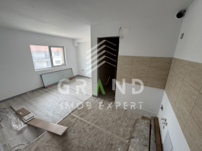 Garsonieră de vânzare 27mp+BALCON– zona Vivo/Restaurant Roata Faget