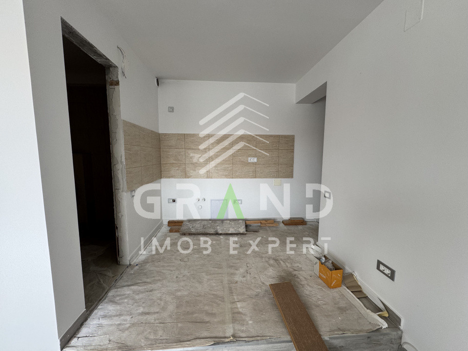 Garsonieră de vânzare 17mp+BALCON– zona Vivo/Restaurant Roata Faget