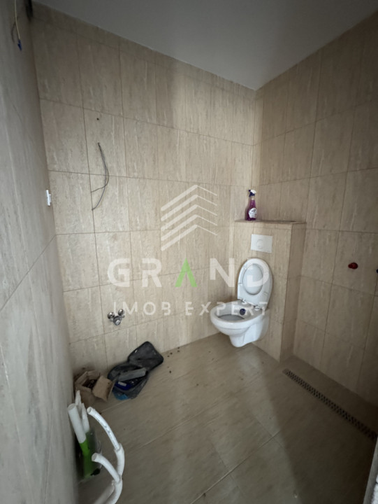 Garsonieră de vânzare 17mp+BALCON– zona Vivo/Restaurant Roata Faget