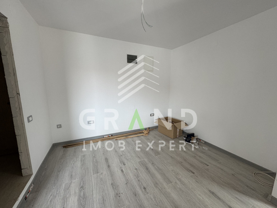 Garsonieră de vânzare 17mp+BALCON– zona Vivo/Restaurant Roata Faget