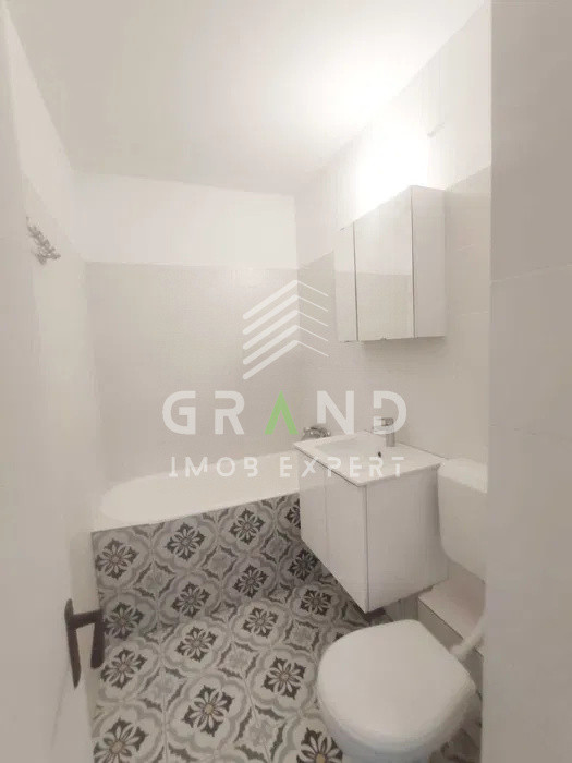 Ap 3 camere, BALCON, zona Grigorescu