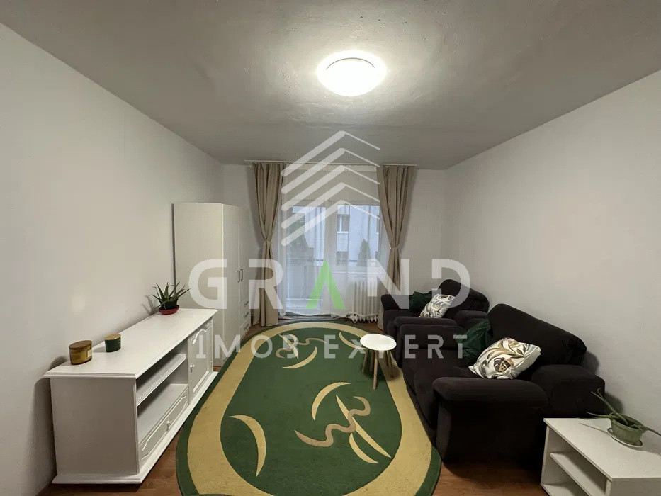 Ap 3 camere, 2 BALCOANE , zona Garii