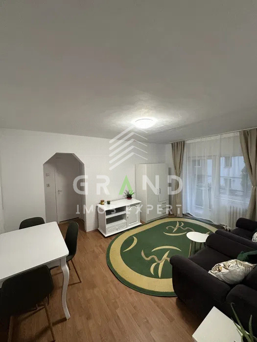 Ap 3 camere, 2 BALCOANE , zona Garii