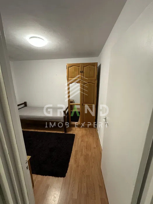 Ap 3 camere, 2 BALCOANE , zona Garii