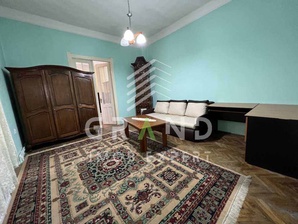 CASA/BIROU 110mp+CURTE 100mp,PARCARE,Zona Grigorescu/P-ta 14 iulie