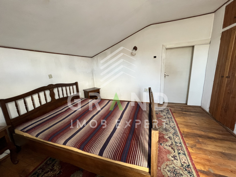 CASA/BIROU 110mp+CURTE 100mp,PARCARE,Zona Grigorescu/P-ta 14 iulie