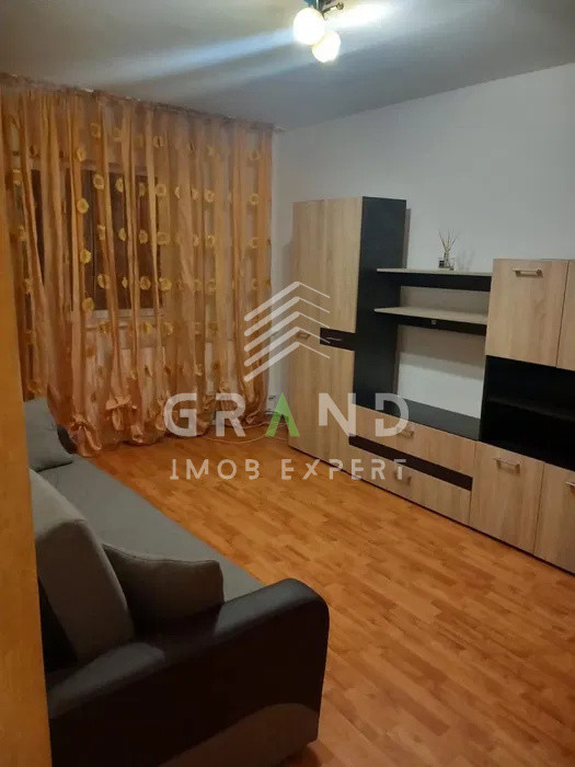 GARSONIERA ECONOMA, BALCON, zona Manastur/Big