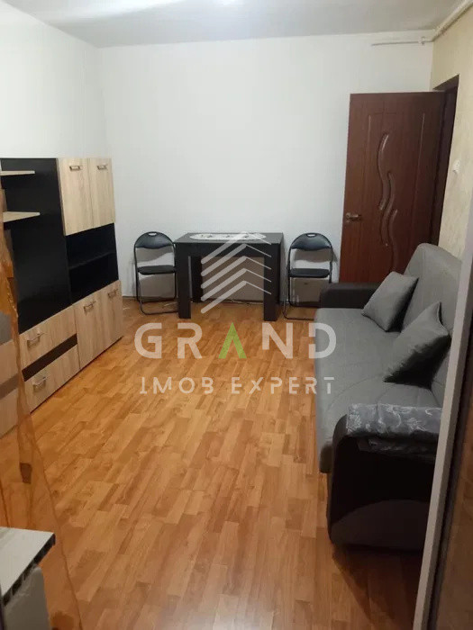 GARSONIERA ECONOMA, BALCON, zona Manastur/Big