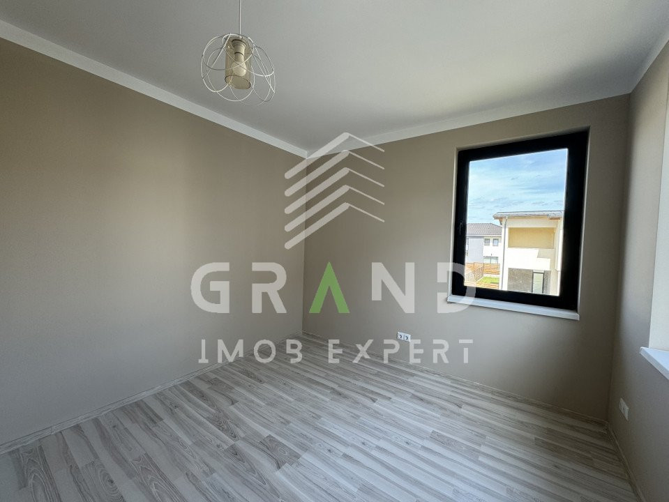 TOTUL NOU!Casa individuala,4 camere,3 BAI,TERASA,GARAJ,zona Dezmir