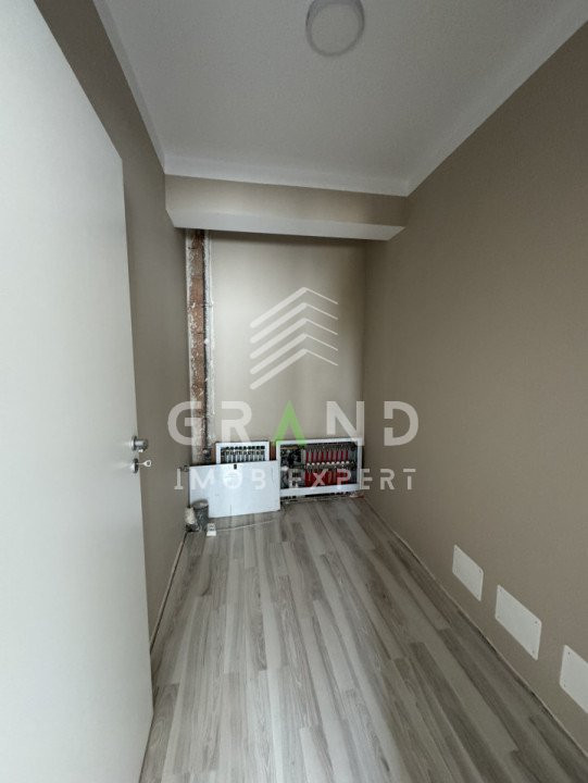 TOTUL NOU!Casa individuala,4 camere,3 BAI,TERASA,GARAJ,zona Dezmir