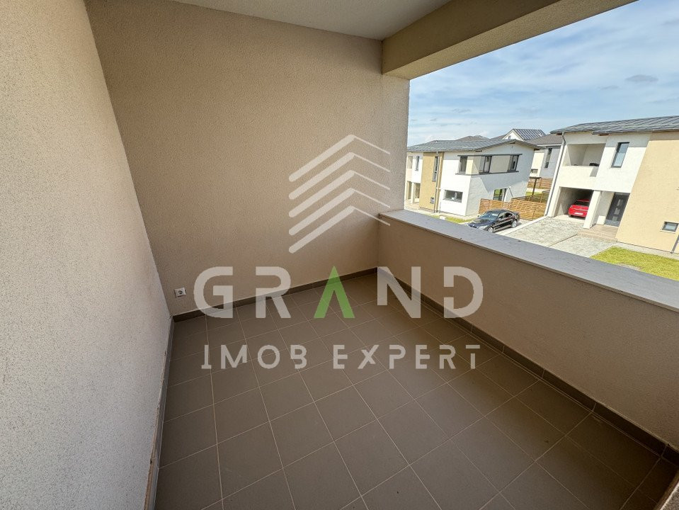 TOTUL NOU!Casa individuala,4 camere,3 BAI,TERASA,GARAJ,zona Dezmir