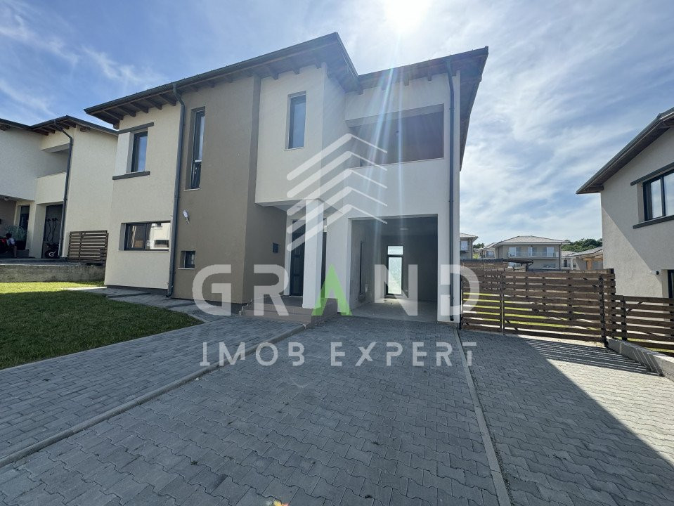 TOTUL NOU!Casa individuala,4 camere,3 BAI,TERASA,GARAJ,zona Dezmir